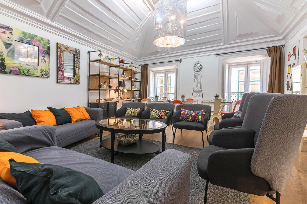 Bairro Alto Palace Special For Groups Up To 24 Guests Apartment ลิสบอน ภายนอก รูปภาพ