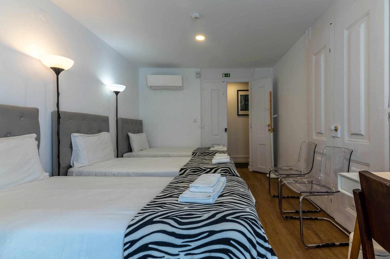 Bairro Alto Palace Special For Groups Up To 24 Guests Apartment ลิสบอน ภายนอก รูปภาพ