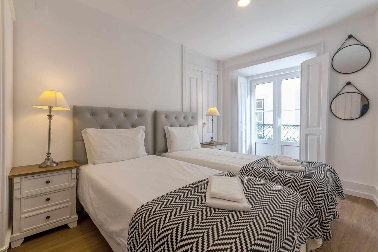 Bairro Alto Palace Special For Groups Up To 24 Guests Apartment ลิสบอน ภายนอก รูปภาพ